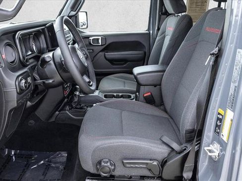Used 2026 Jeep Wrangler Unlimited Rubicon AWD/4WD image 11