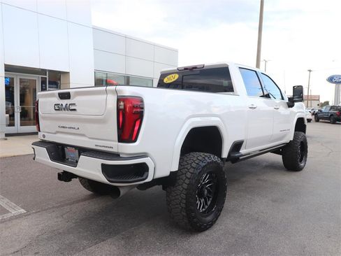 Used 2024 GMC Sierra 3500 Denali Ultimate image 13