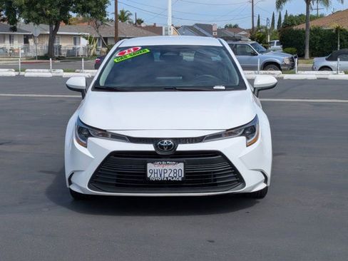 Used 2023 Toyota Corolla LE w/ Carpet Mat Package (TMS) image 2