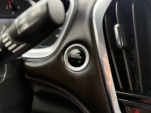 Used 2020 Chevrolet Traverse Premier image 26