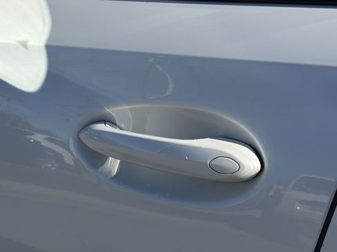 Used 2026 BMW X6 M60i image 33