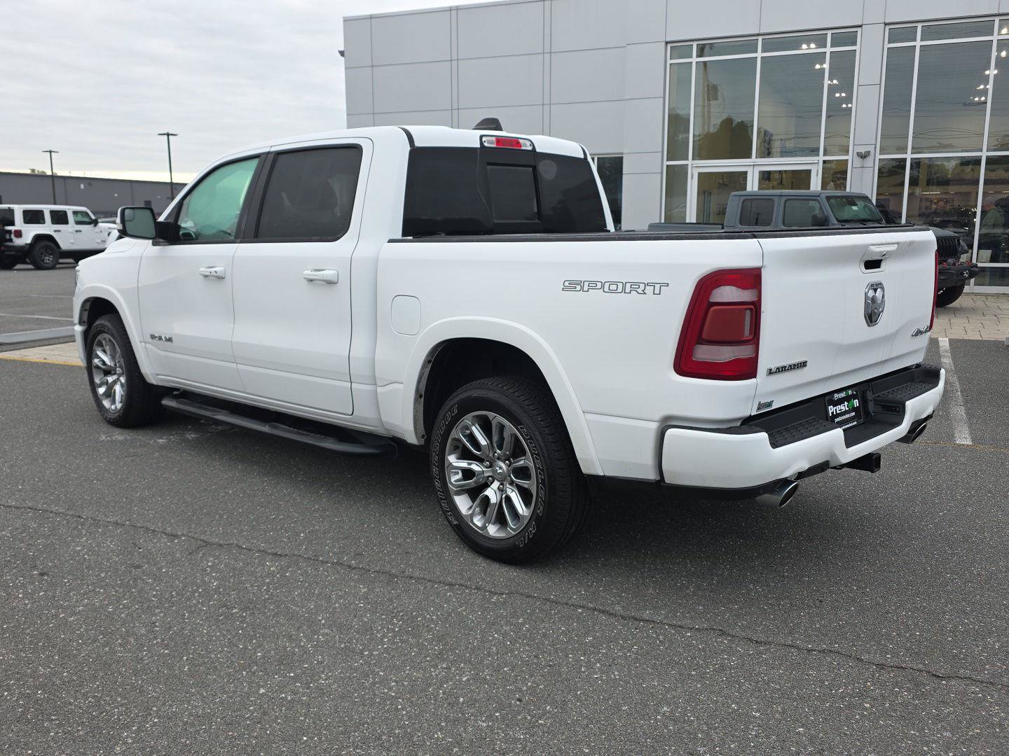 Used 2021 RAM 1500 Laramie w/ Sport Appearance Package AWD/4WD image 11