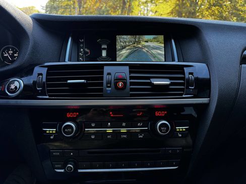 Used 2017 BMW X3 sDrive28i w/ Premium Package image 17