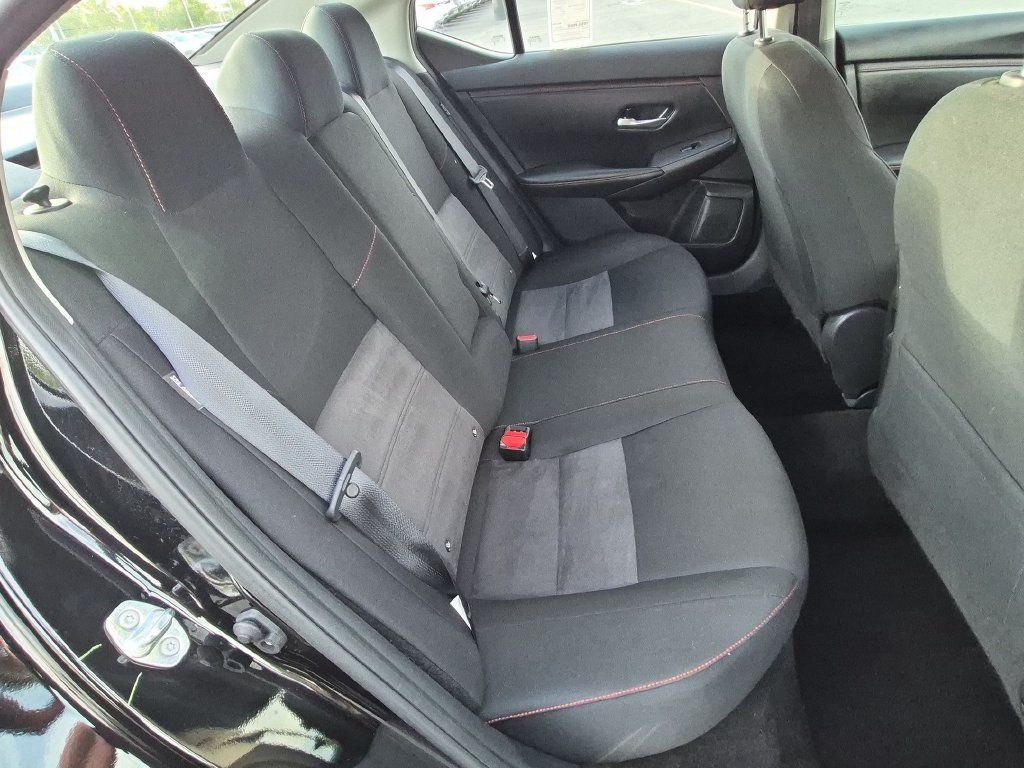 Used 2025 Nissan Sentra SR w/ Midnight Edition FWD image 25
