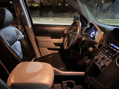 Used 2014 Honda Pilot EX image 16