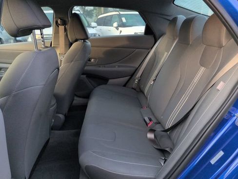 Certified 2025 Hyundai Elantra Sport FWD image 13