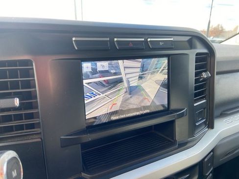 Used 2024 Ford F250 XLT image 14