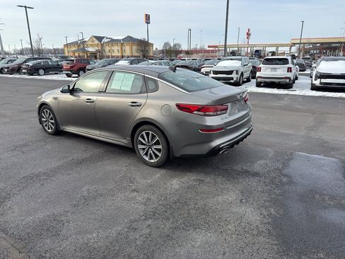 Used 2019 Kia Optima EX w/ EX Premium Package image 6