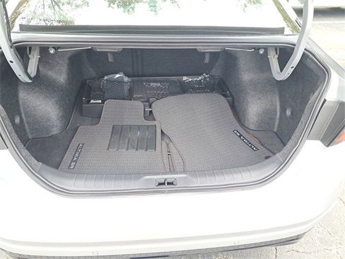 Used 2024 Nissan Altima 2.5 SR w/ SR Premium Package image 8