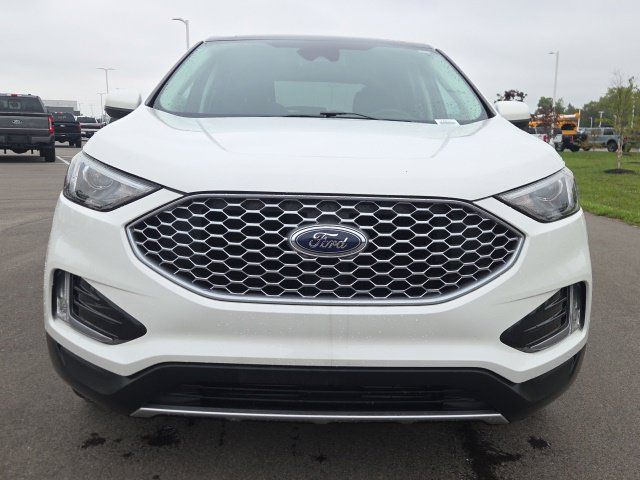 Used 2023 Ford Edge SEL w/ Convenience Package AWD/4WD image 3