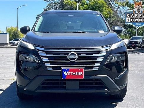 Used 2024 Nissan Rogue S AWD/4WD image 3