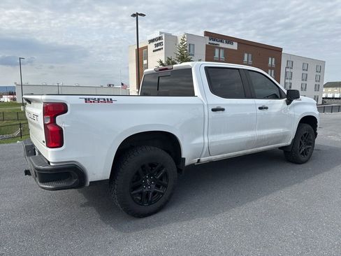 Used 2022 Chevrolet Silverado 1500 LT Trail Boss w/ Convenience Package II image 4