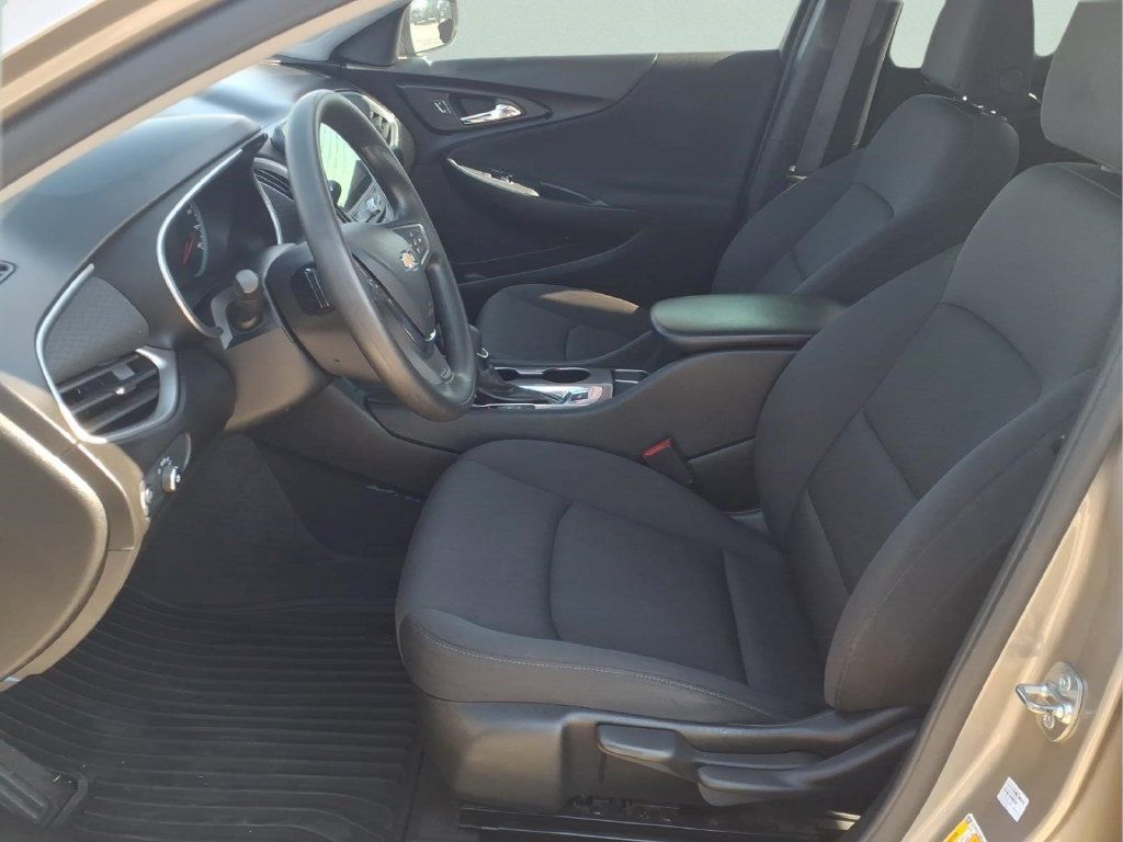 Used 2024 Chevrolet Malibu LS FWD image 13