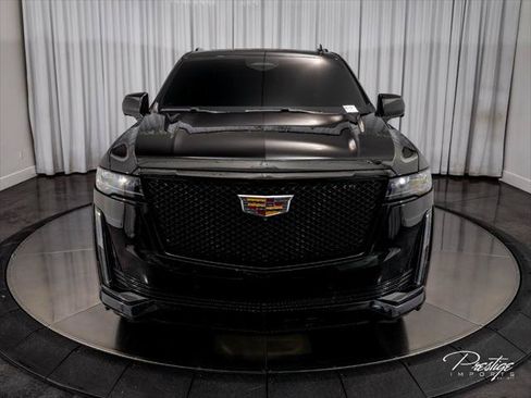 Used 2022 Cadillac Escalade Sport w/ Touring Package AWD/4WD image 3