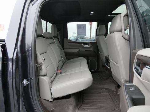 Certified 2023 GMC Sierra 1500 SLT w/ SLT Premium Plus Package image 17