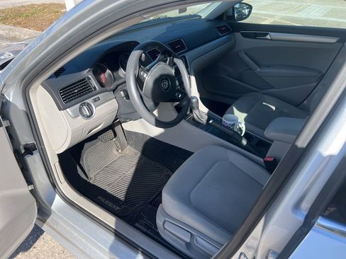 Used 2016 Volkswagen Passat 1.8T S image 6