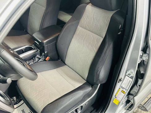 Certified 2022 Toyota Tacoma TRD Off-Road image 20