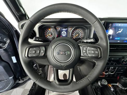 Certified 2025 Jeep Wrangler Unlimited Sport AWD/4WD image 12