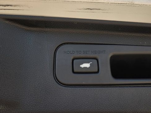 Used 2025 Honda Pilot EX-L image 26
