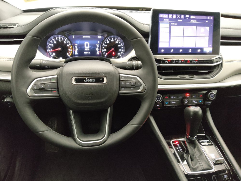 Used 2025 Jeep Compass Limited AWD/4WD image 22