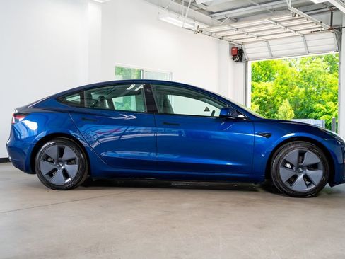 Used 2023 Tesla Model 3 Standard Range RWD image 10