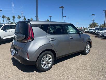 Used 2025 Kia Soul LX w/ LX Technology Package