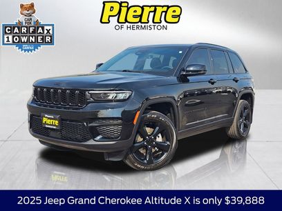 Used 2025 Jeep Grand Cherokee Altitude