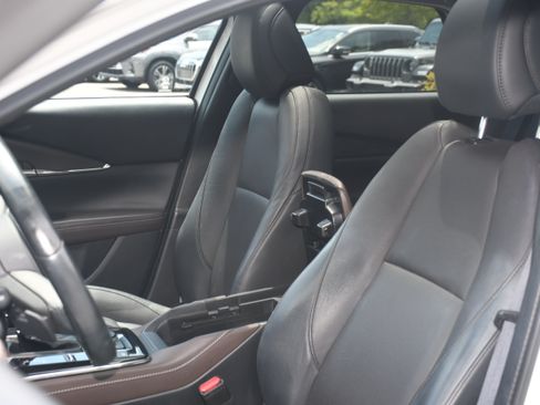 Used 2023 MAZDA CX-30 AWD 2.5 S w/ Premium Package image 12