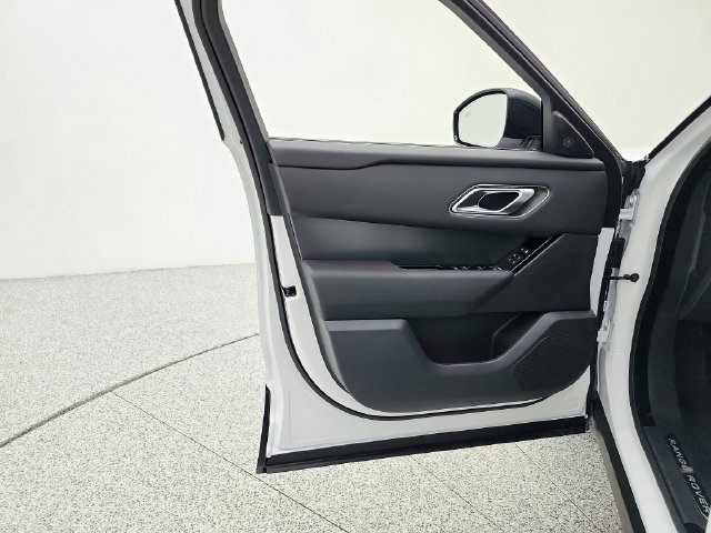 New 2026 Land Rover Range Rover Velar S AWD/4WD image 27