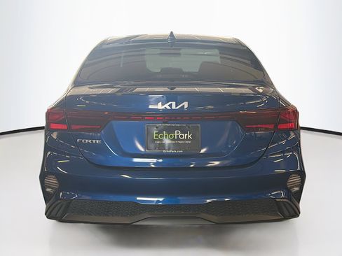 Used 2023 Kia Forte LXS FWD image 7