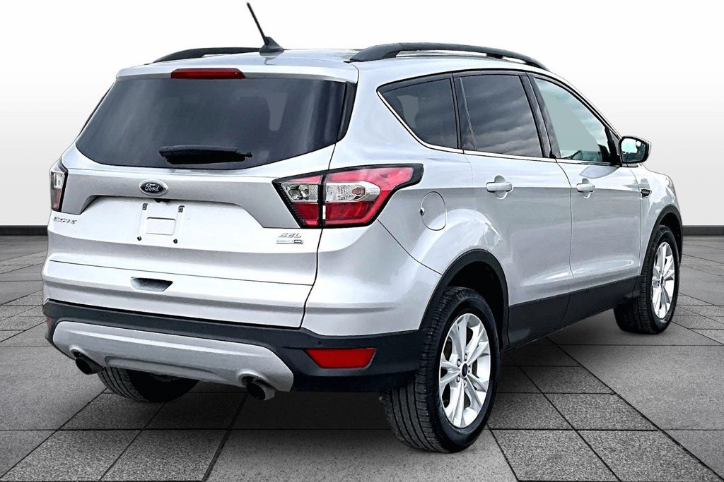 Used 2018 Ford Escape SEL AWD/4WD image 11