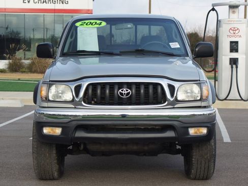 Used 2004 Toyota Tacoma PreRunner image 19