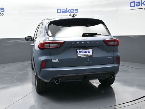 Used 2024 Ford Escape ST-Line Select w/ Class II Trailer Tow Package image 7