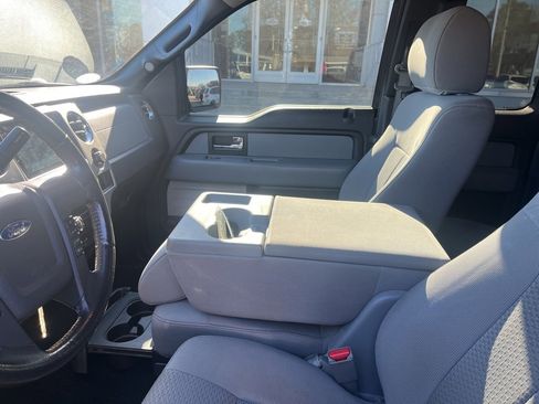 Used 2012 Ford F150 XLT w/ XLT Chrome Pkg image 10