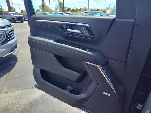New 2026 Chevrolet Tahoe High Country AWD/4WD image 9
