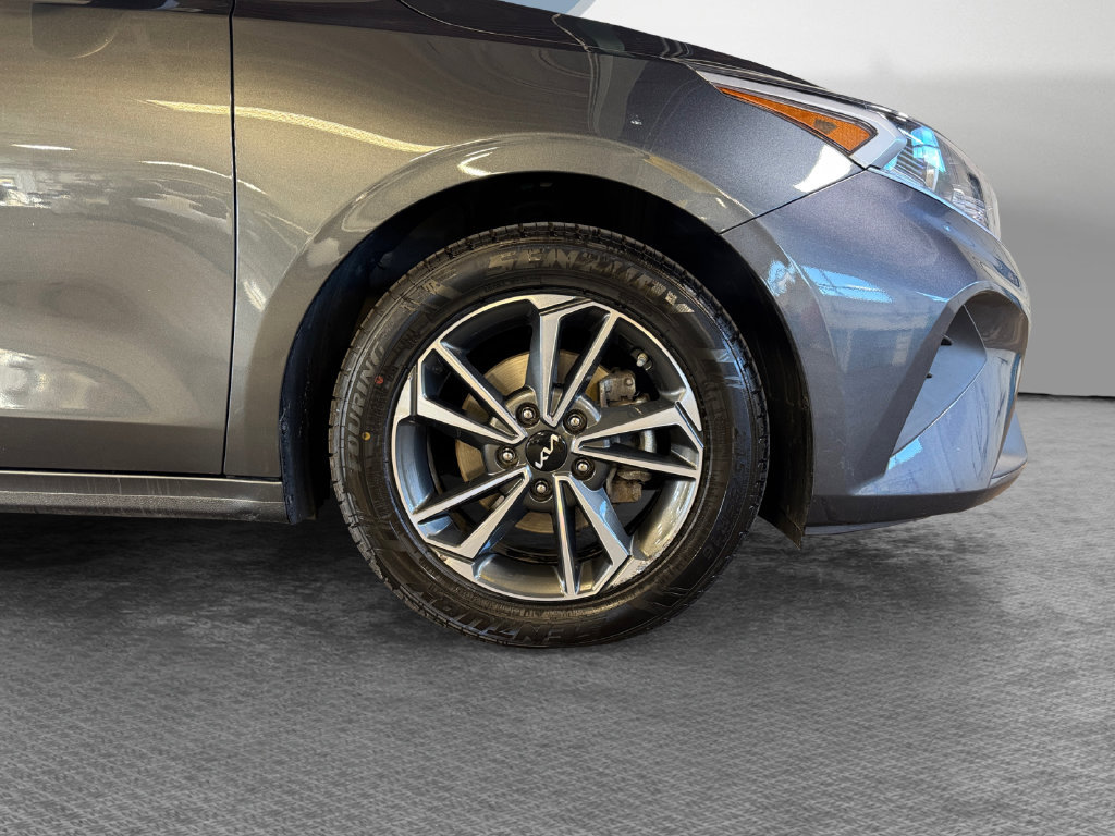 Certified 2023 Kia Forte LXS w/ LXS Technology Package FWD image 11