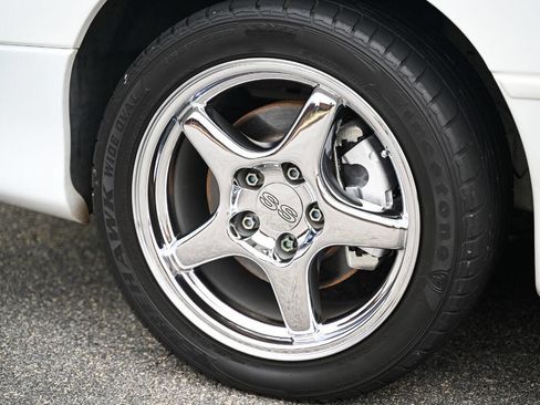 Used 2000 Chevrolet Camaro Z28 w/ SS Performance/Appearance Pkg image 41