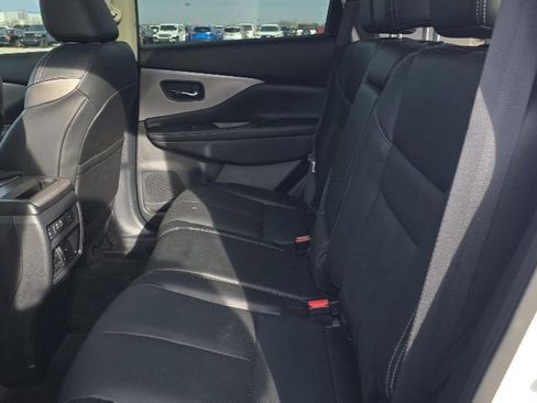 Used 2024 Nissan Murano SL image 15