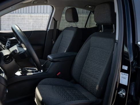 Used 2024 Chevrolet Equinox LT FWD image 15