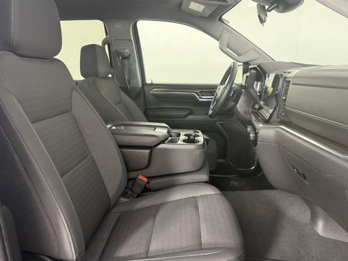 Used 2023 Chevrolet Silverado 1500 LT AWD/4WD image 9