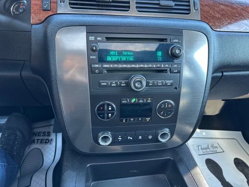 Used 2007 GMC Yukon XL SLT w/ SLT Preferred Equipment Group image 27