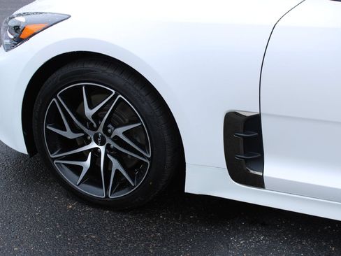 Used 2022 Kia Stinger GT-Line w/ Sun & Sound Package AWD/4WD image 11