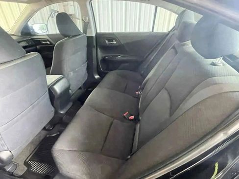 Used 2017 Honda Accord LX image 17