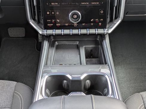 Used 2026 GMC Acadia Elevation w/ Black Edition FWD image 18