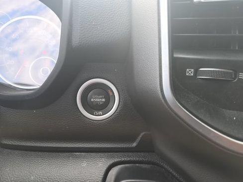 Used 2019 RAM 1500 Big Horn RWD image 25
