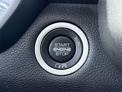 Used 2020 RAM 5500 Tradesman w/ Chrome Appearance Group image 37