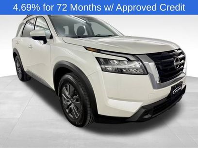 Used 2023 Nissan Pathfinder SV