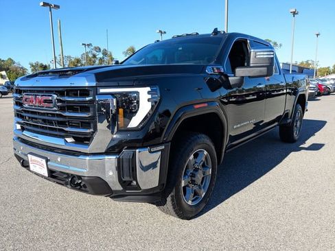 Used 2025 GMC Sierra 2500 SLT w/ SLT Premium Package AWD/4WD image 8