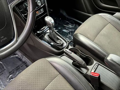 Used 2018 Buick Encore Preferred image 16