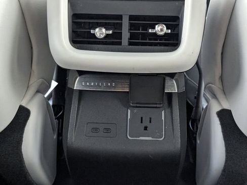 Used 2023 Cadillac Lyriq 2WD image 18
